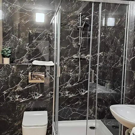 Black Room Apartment Mukacheve Exterior photo
