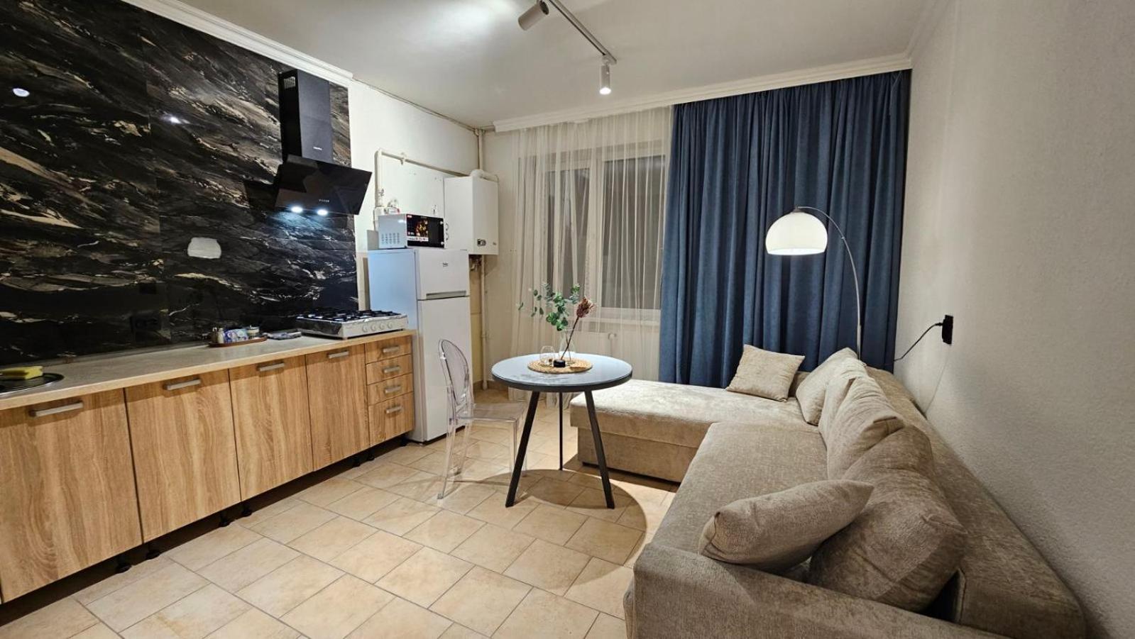 Black Apartment *